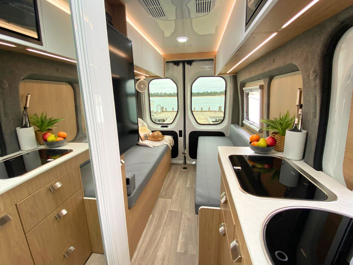 Rover 2 Berth - Interior