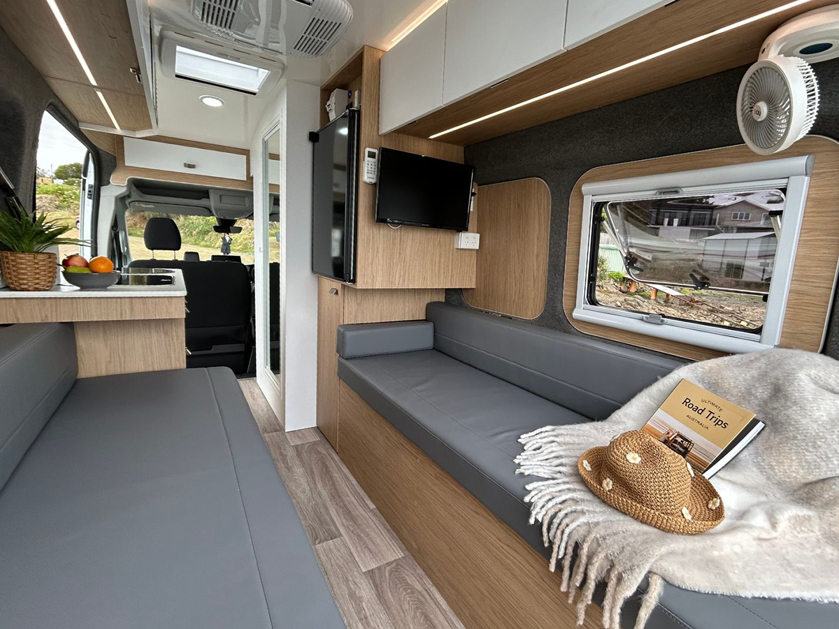 Rover 2 Berth - Living Space