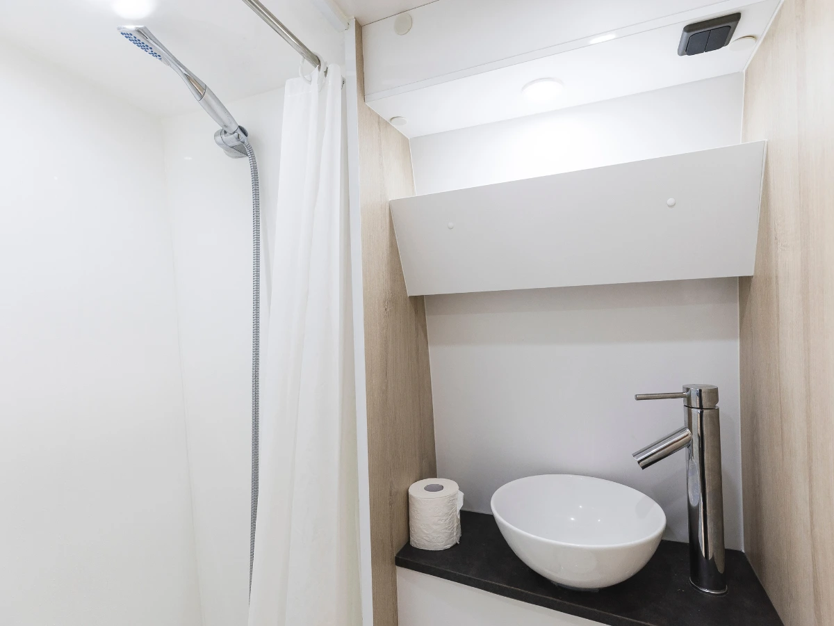 Active Pop Top Select Shower