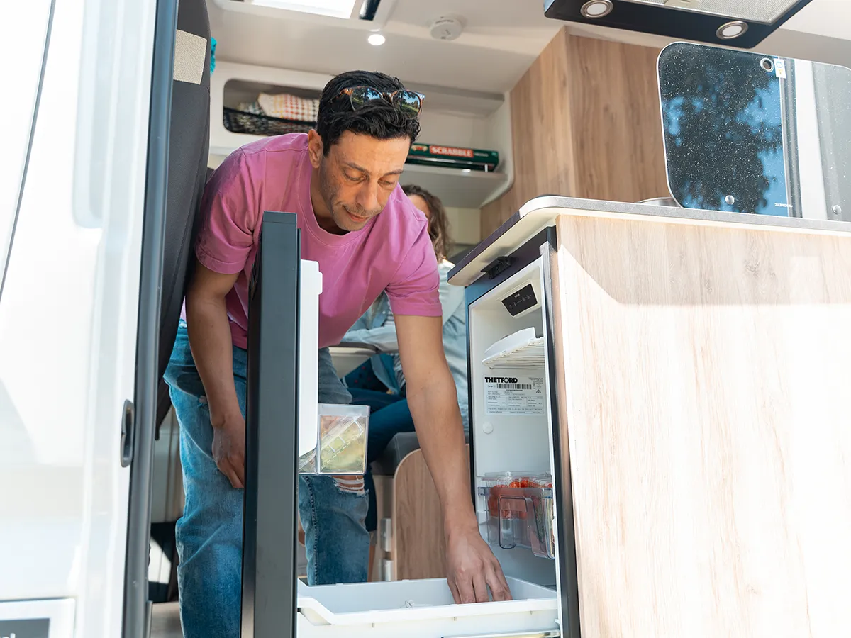Active Standard Select Fridge
