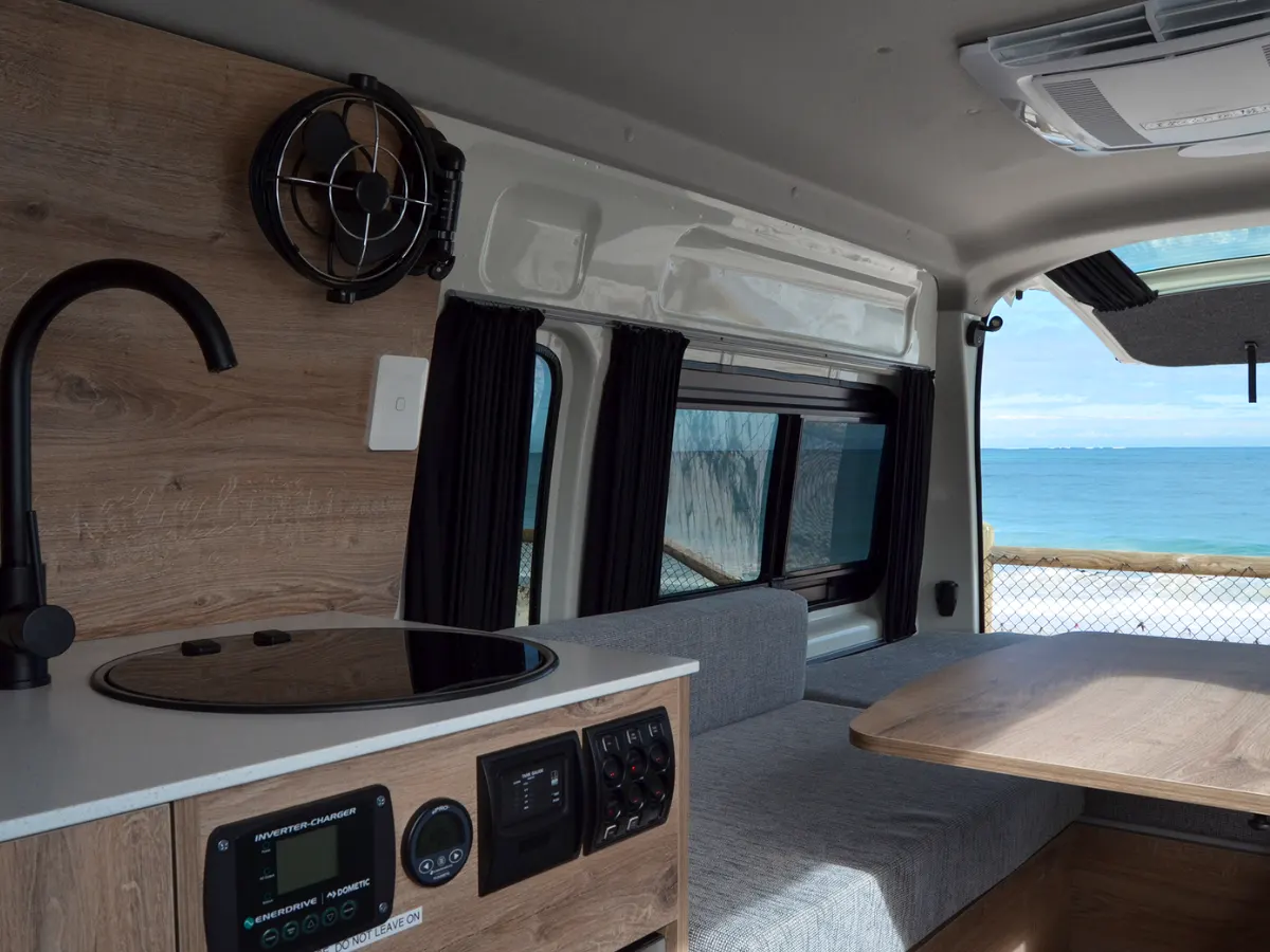 Cruiser - Living Space